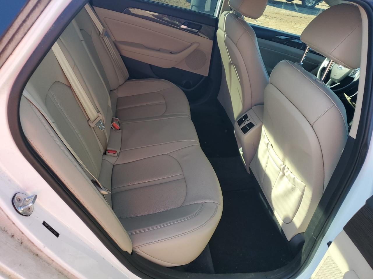 2018 Hyundai Sonata - Image 10