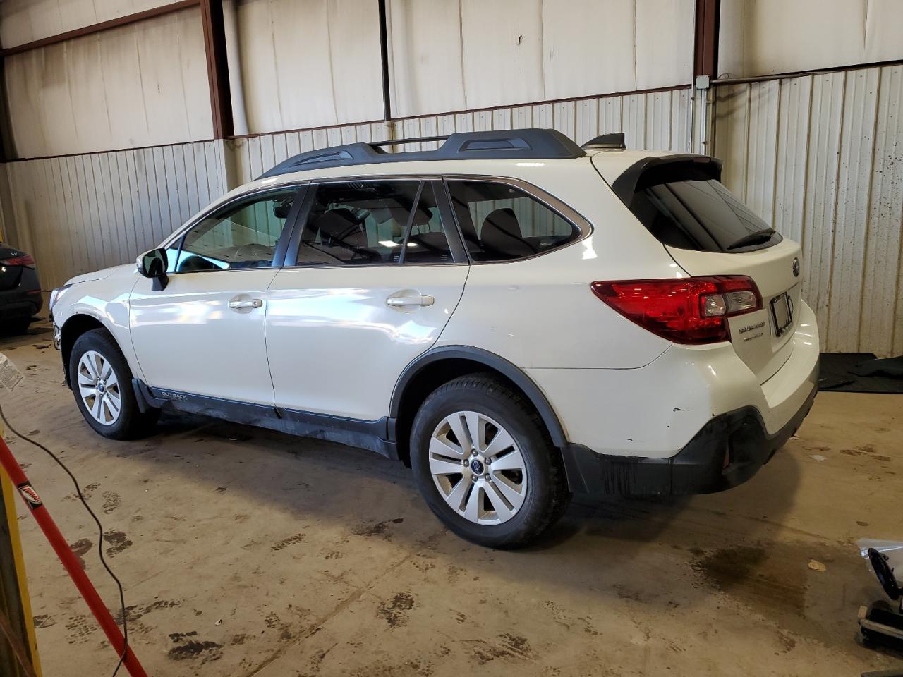 2018 Subaru Outback - Image 2