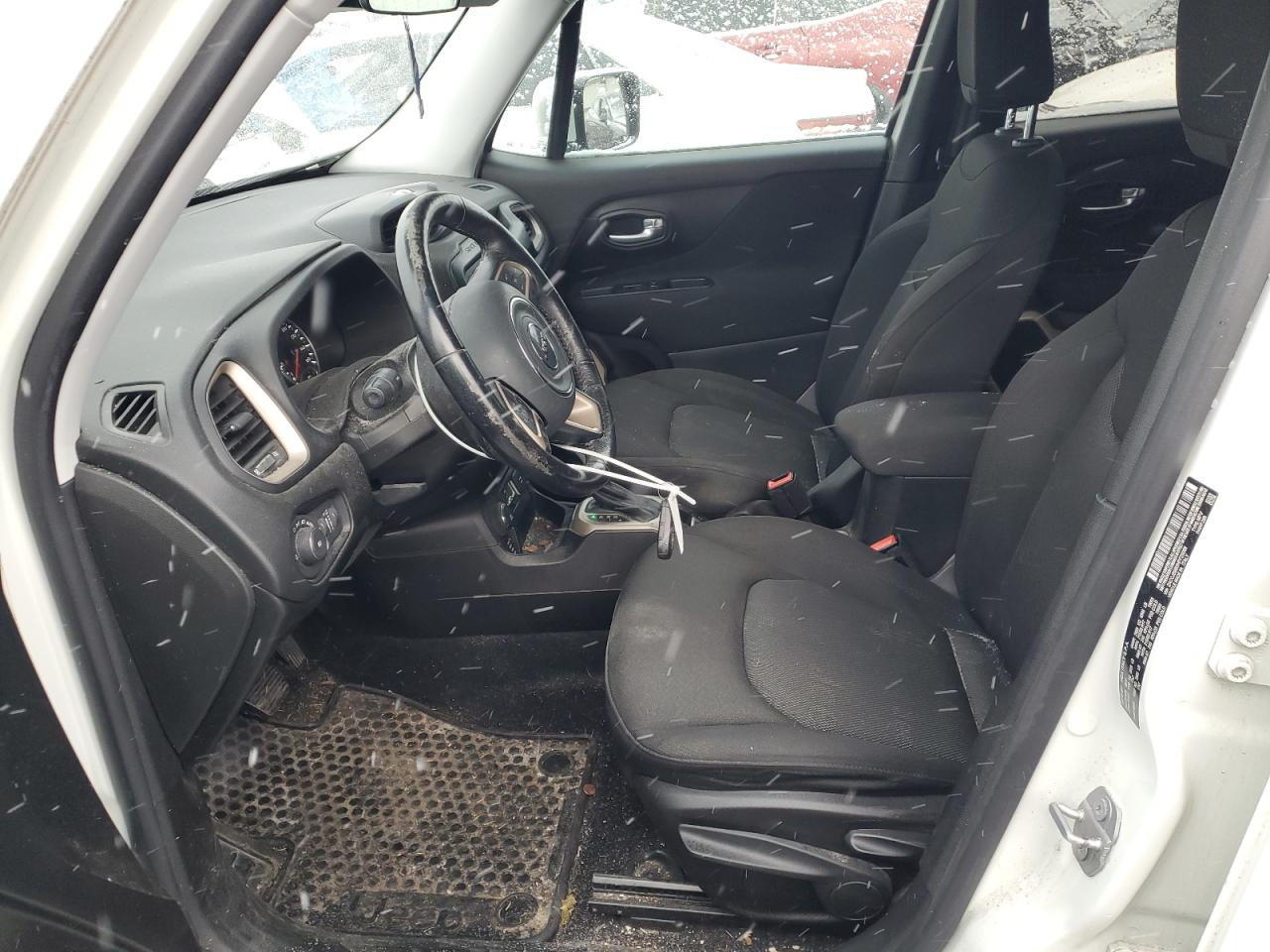 2017 Jeep Renegade - Image 7
