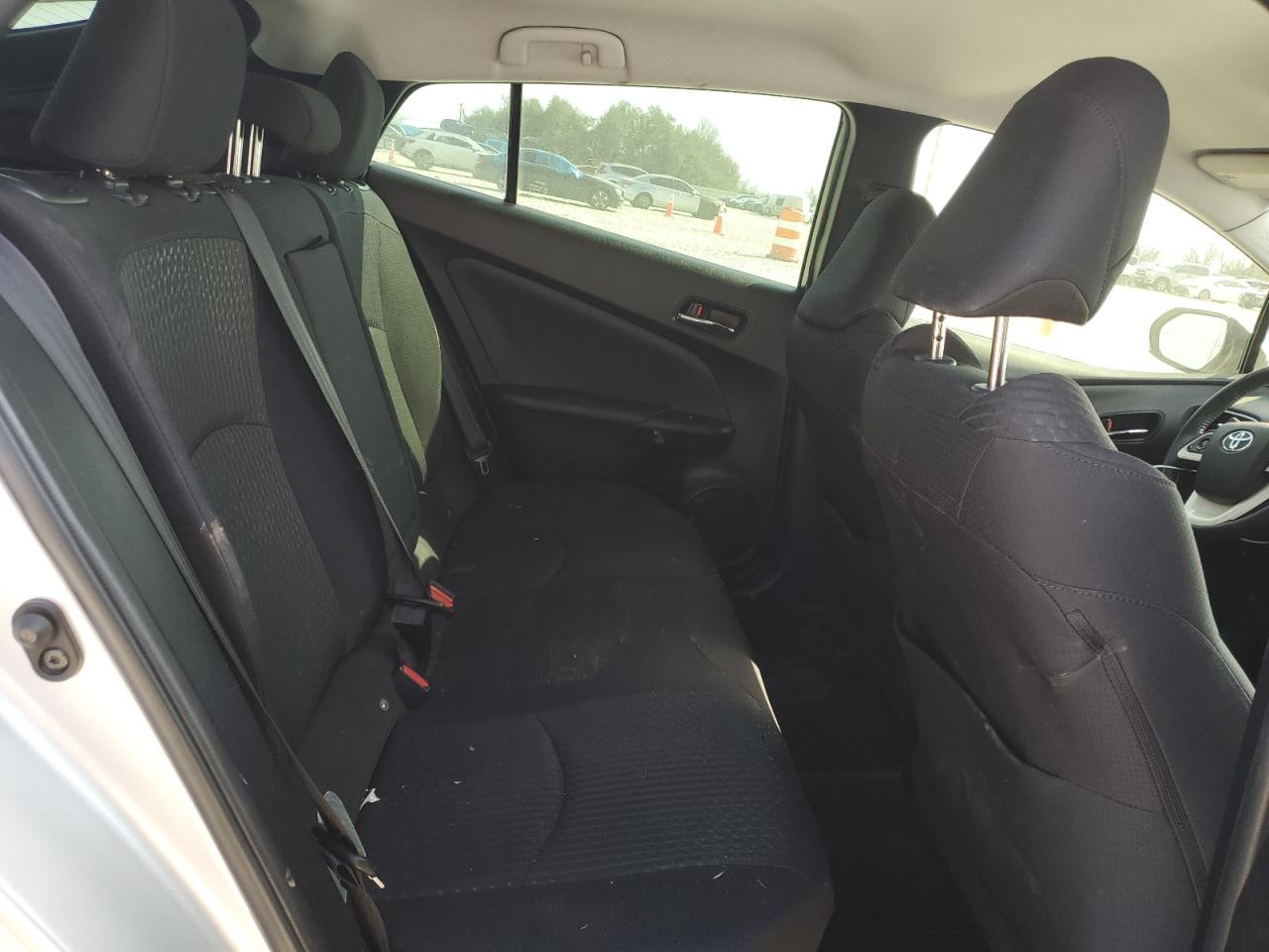 2018 Toyota Prius - Image 10