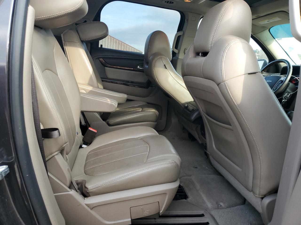 2015 GMC Acadia - Image 12