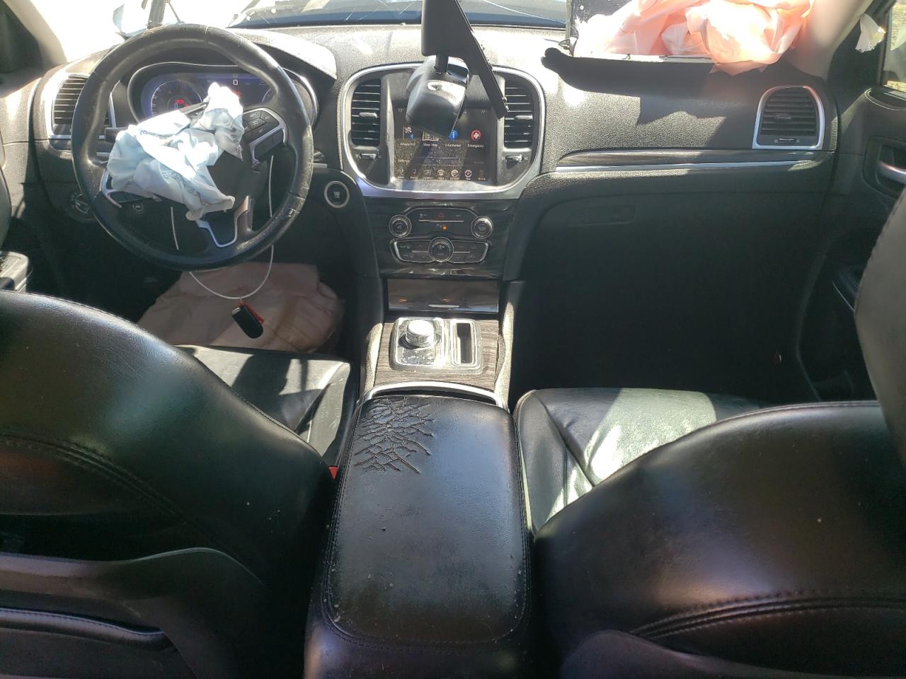 2016 Chrysler 300 - Image 8