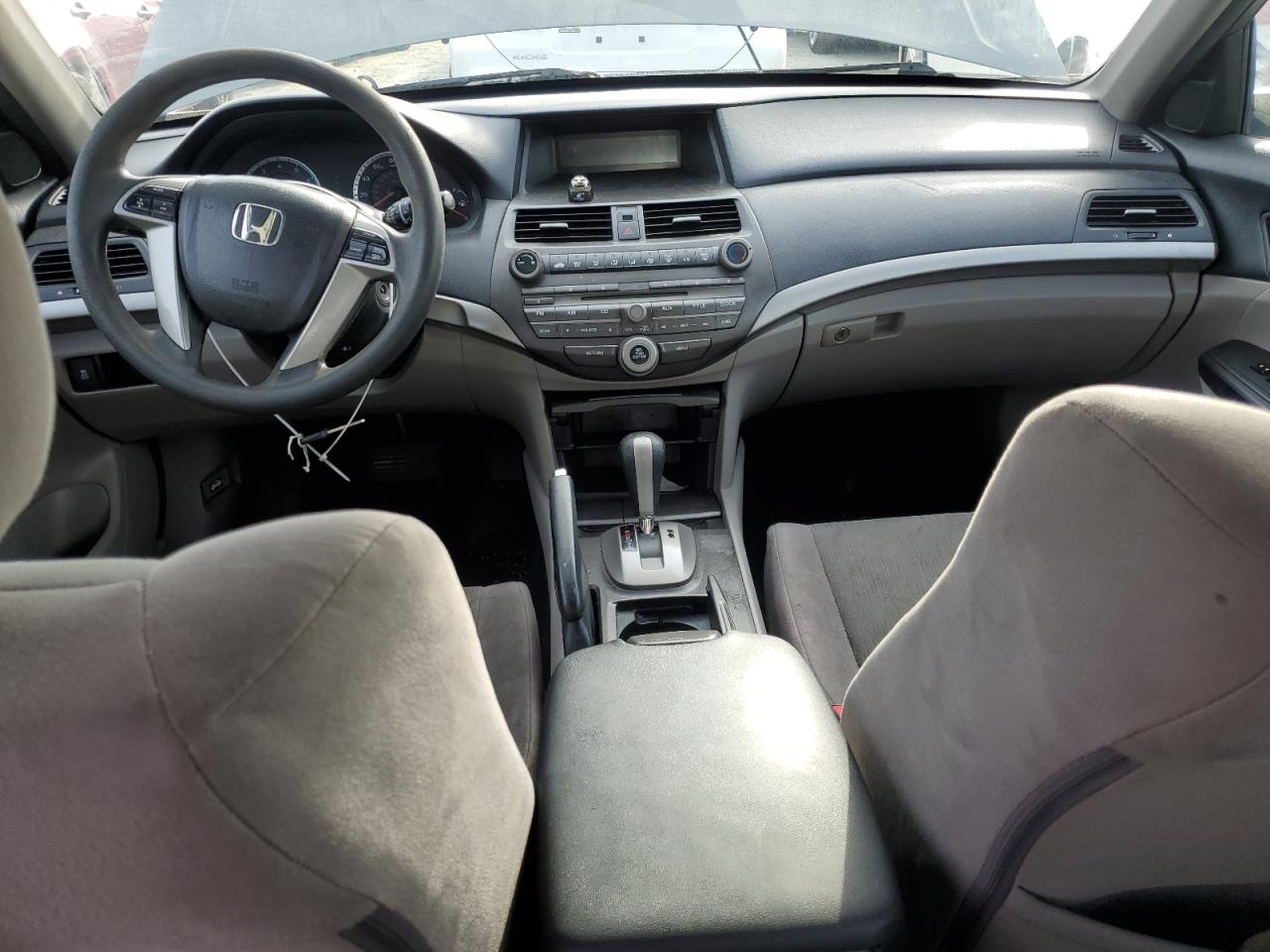 2012 Honda Accord - Image 8