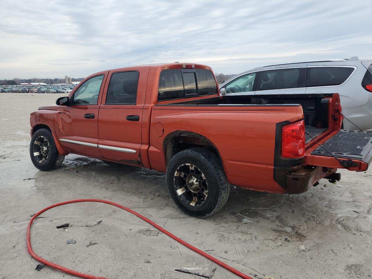 2008 Dodge Dakota - Image 2