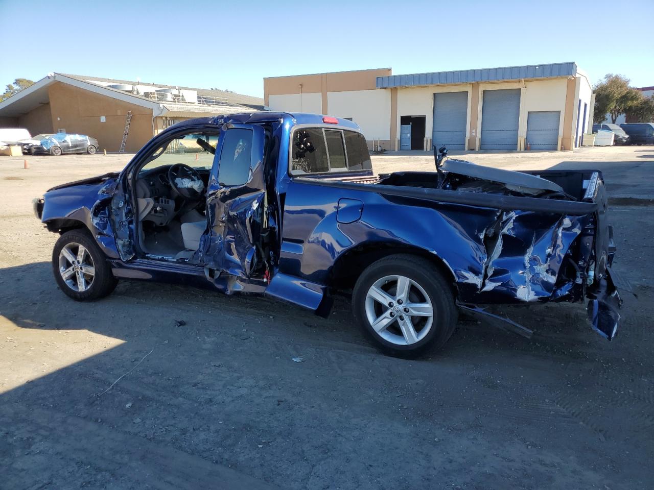 2006 Toyota Tacoma - Image 2