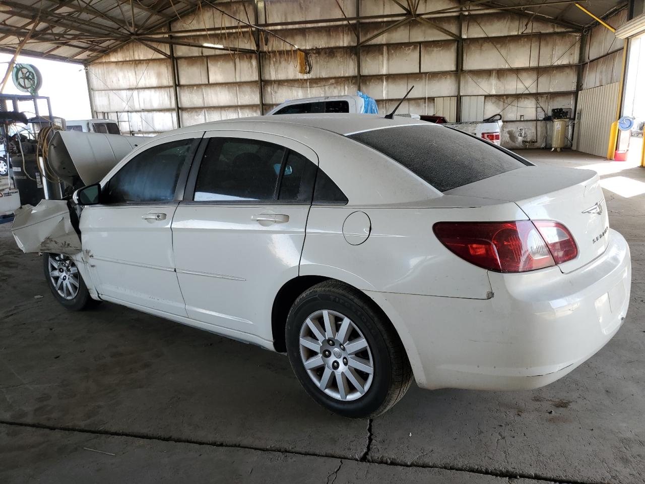2007 Chrysler Sebring - Image 2