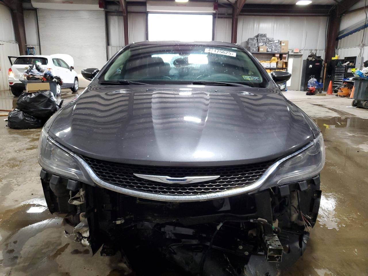 2016 Chrysler 200 - Image 5