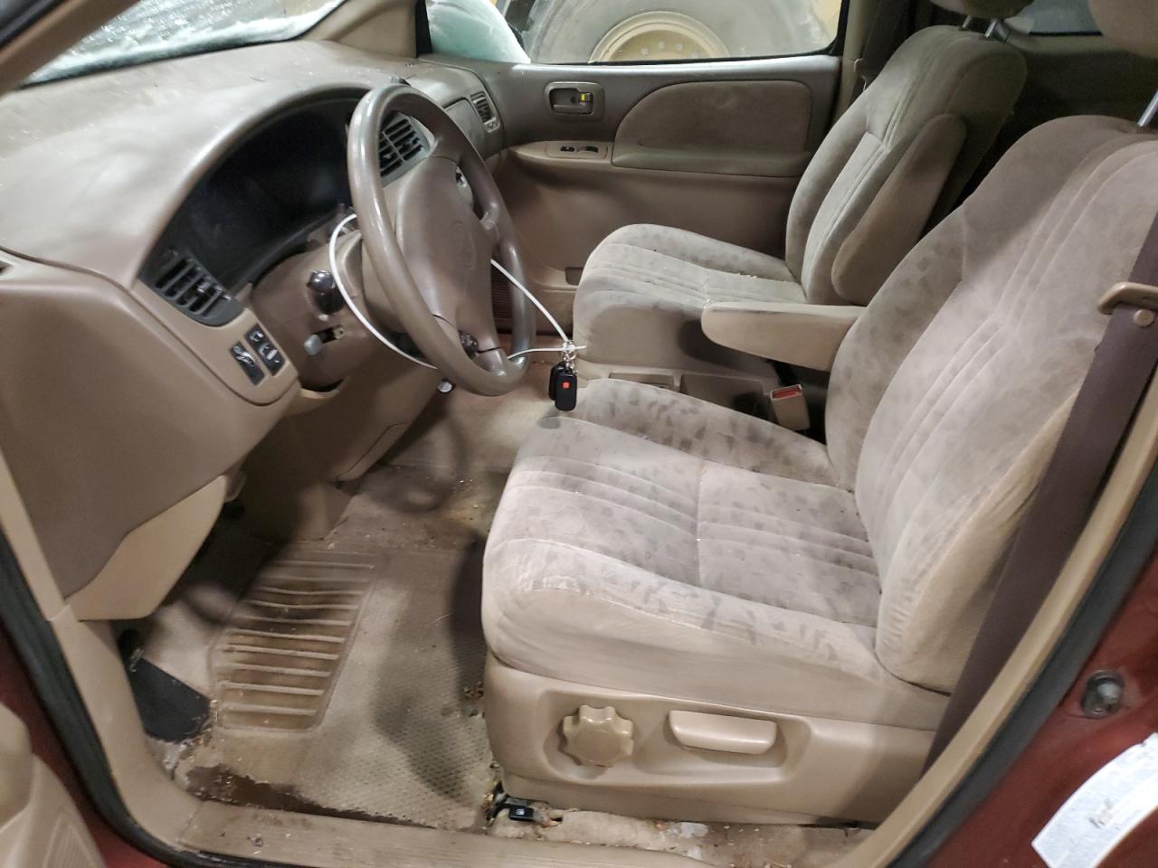 2003 Toyota Sienna - Image 7
