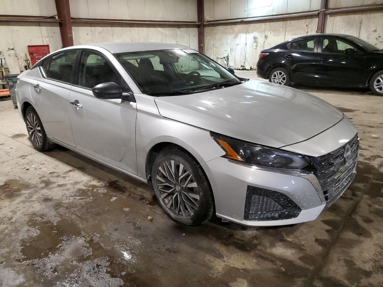 2024 Nissan Altima - Image 4