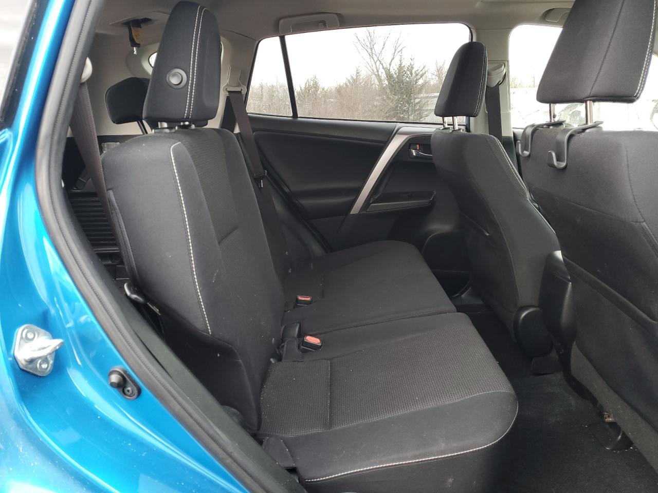 2016 Toyota RAV 4 - Image 12
