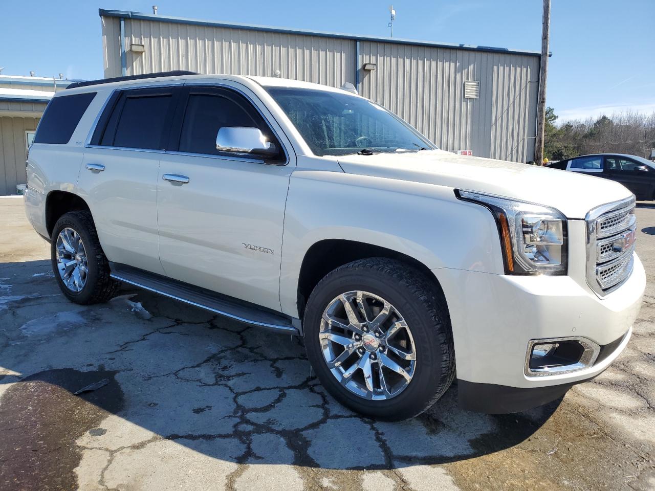 2015 GMC Yukon - Image 4