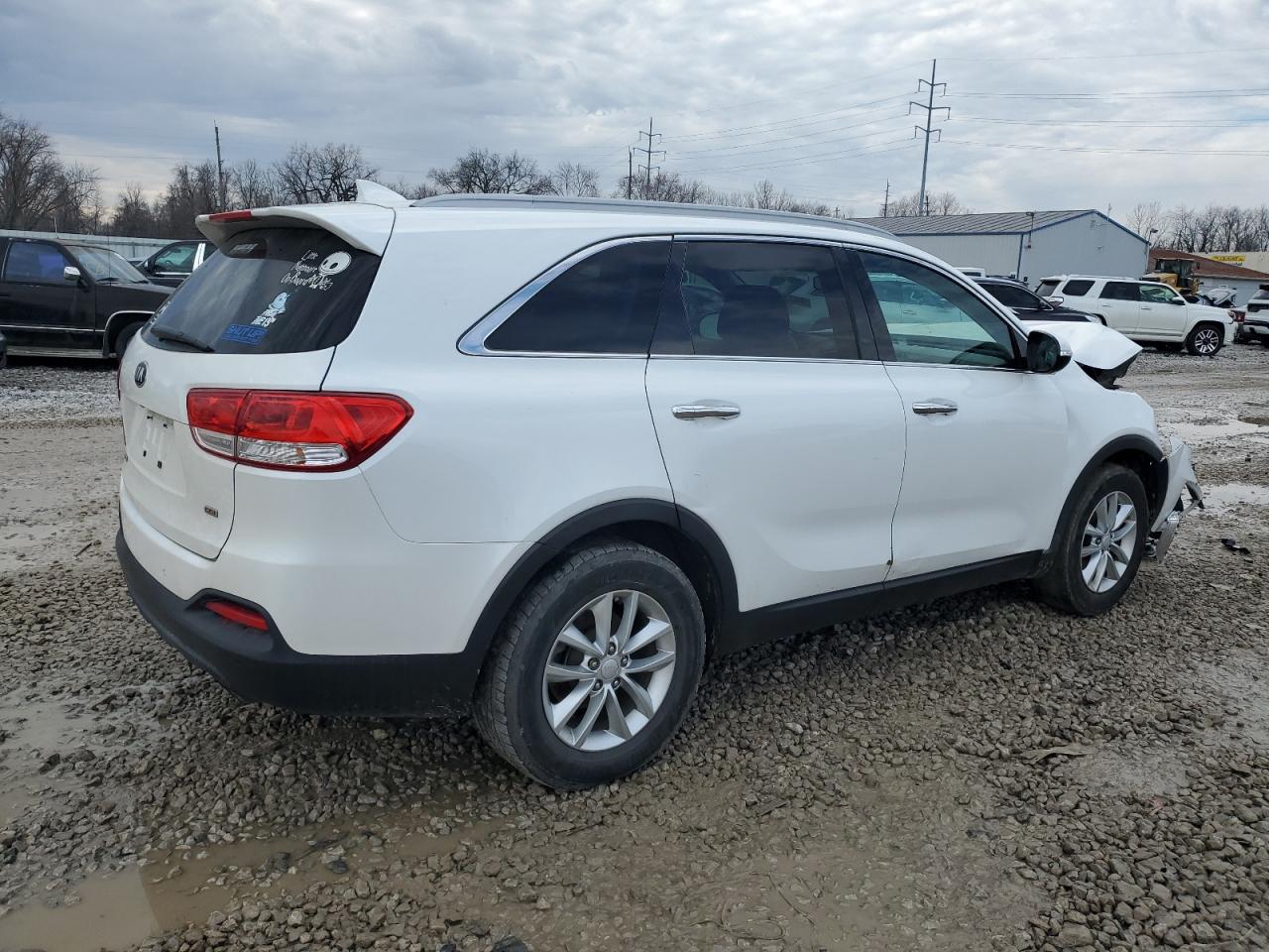 2016 Kia Sorento - Image 3