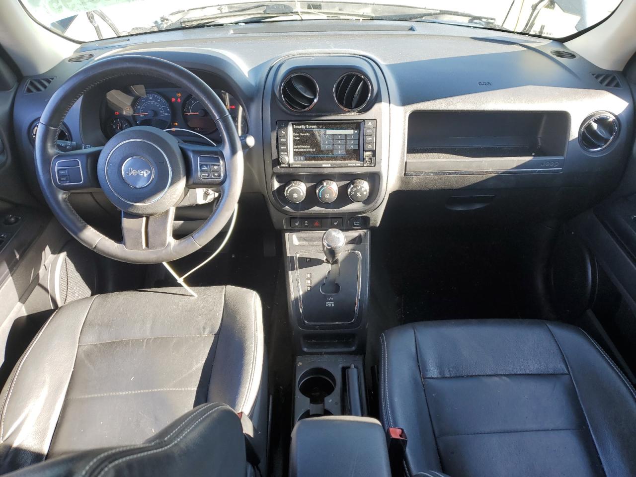 2015 Jeep Liberty (Patriot) - Image 8