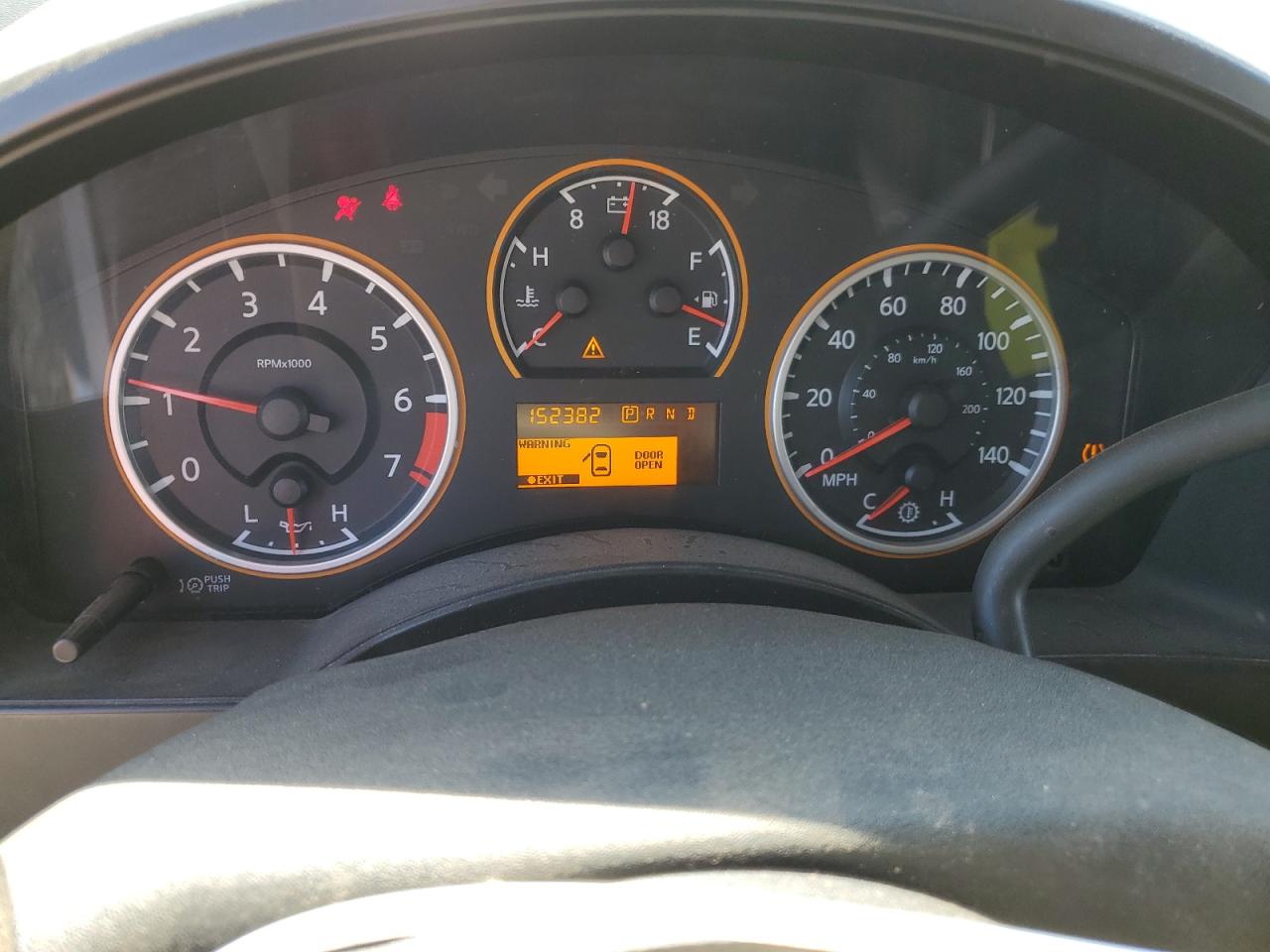 2008 Nissan Titan - Image 9