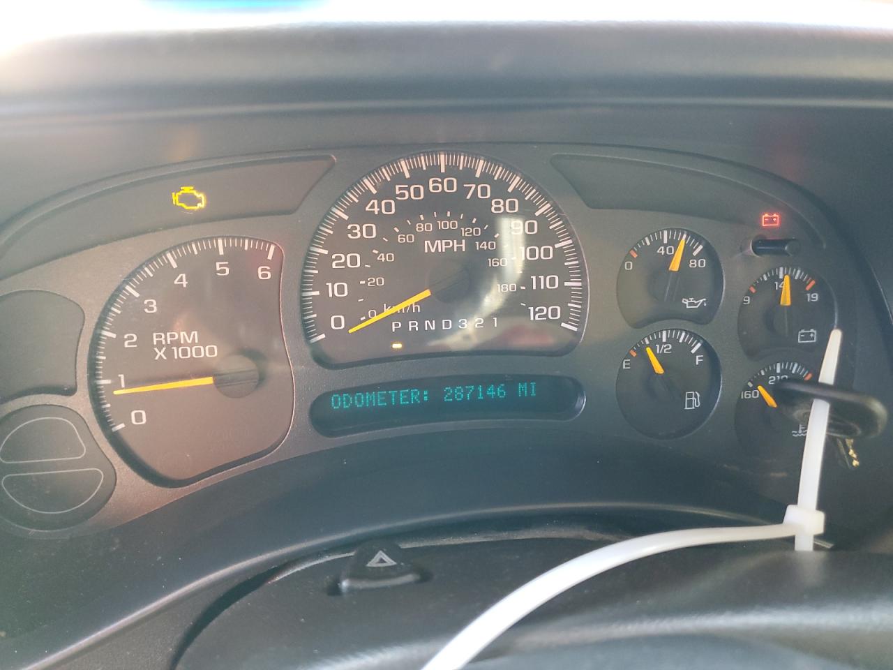 2006 Chevrolet Silverado - Image 9
