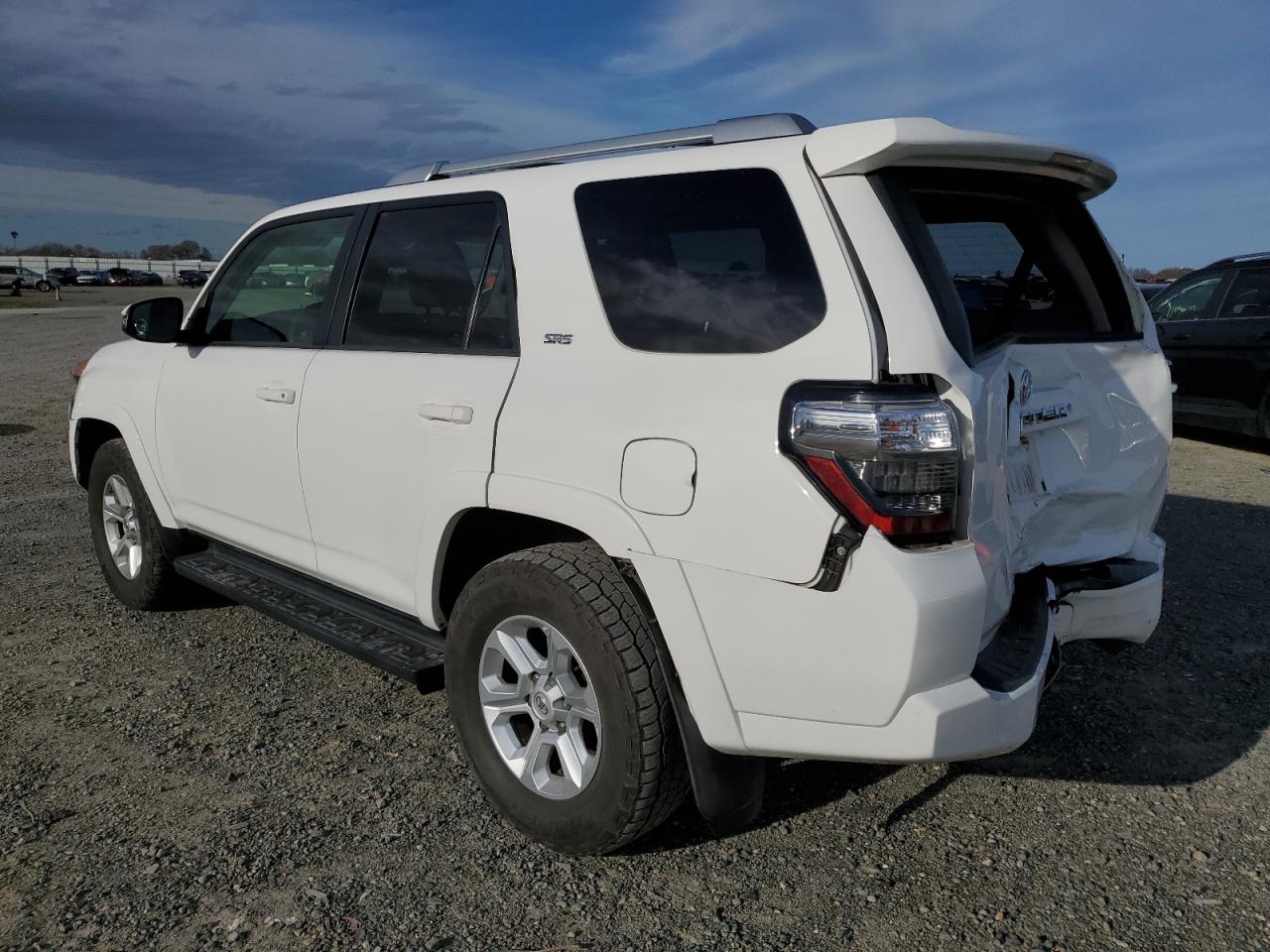 2016 Toyota 4Runner - Image 2