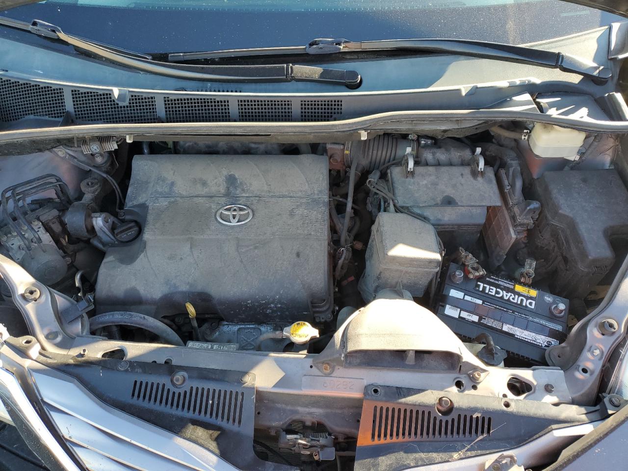 2015 Toyota Sienna - Image 13