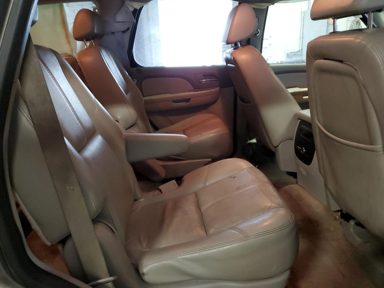 2007 Chevrolet Tahoe - Image 11