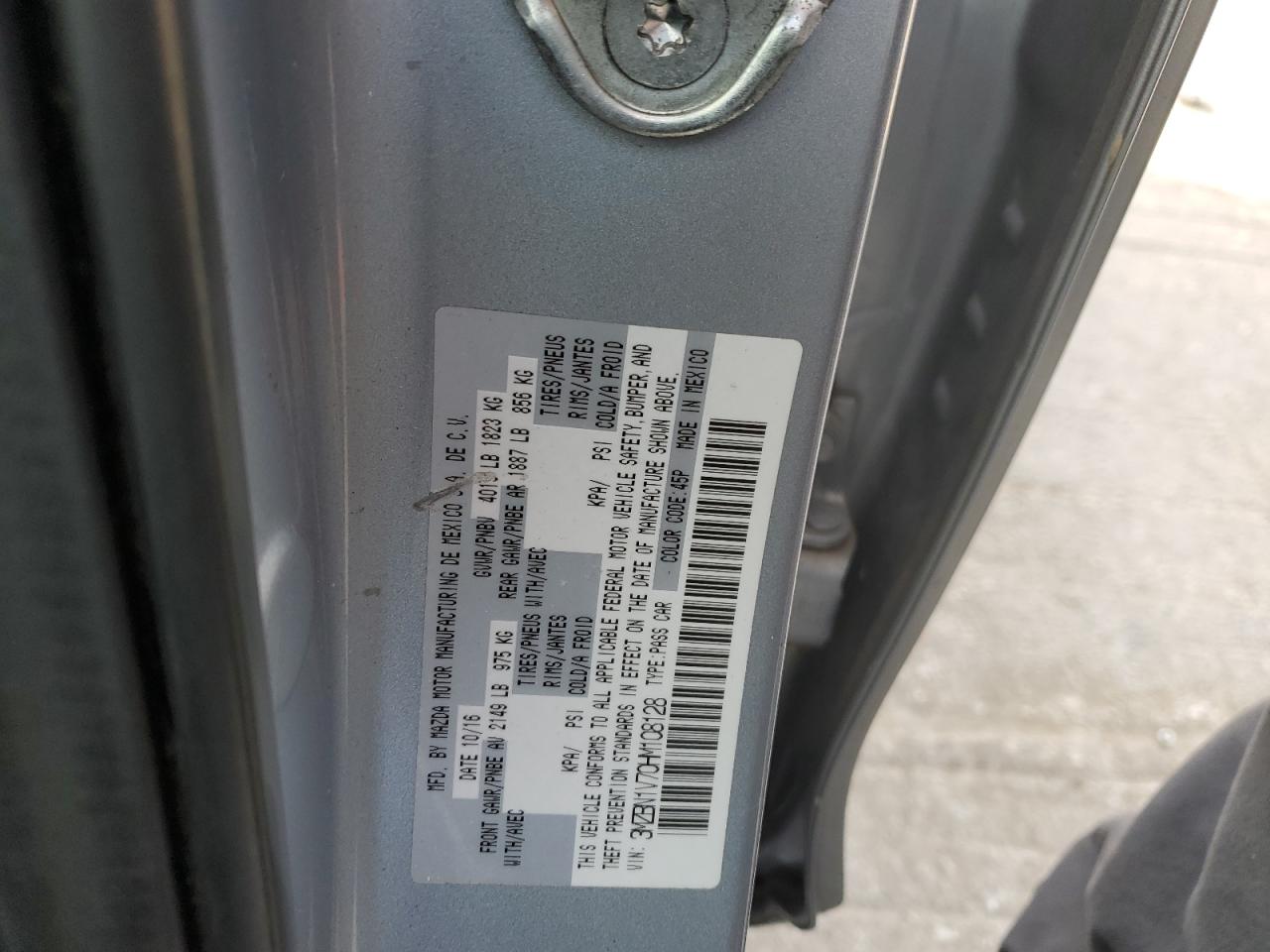 2017 Mazda 3 - Image 14