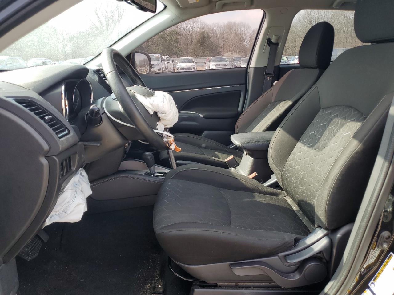 2021 Mitsubishi Outlander - Image 7