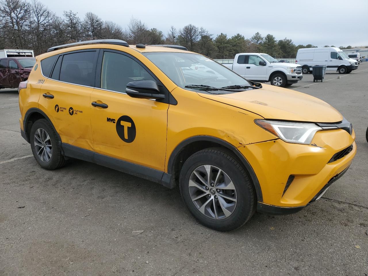 2018 Toyota RAV 4 - Image 4
