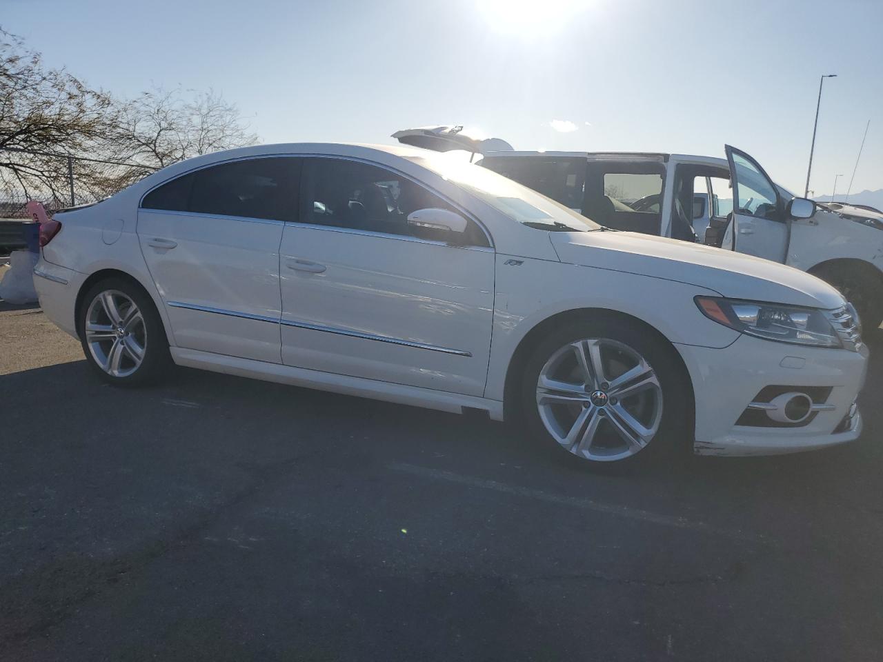 2014 Volkswagen Passat CC - Image 4