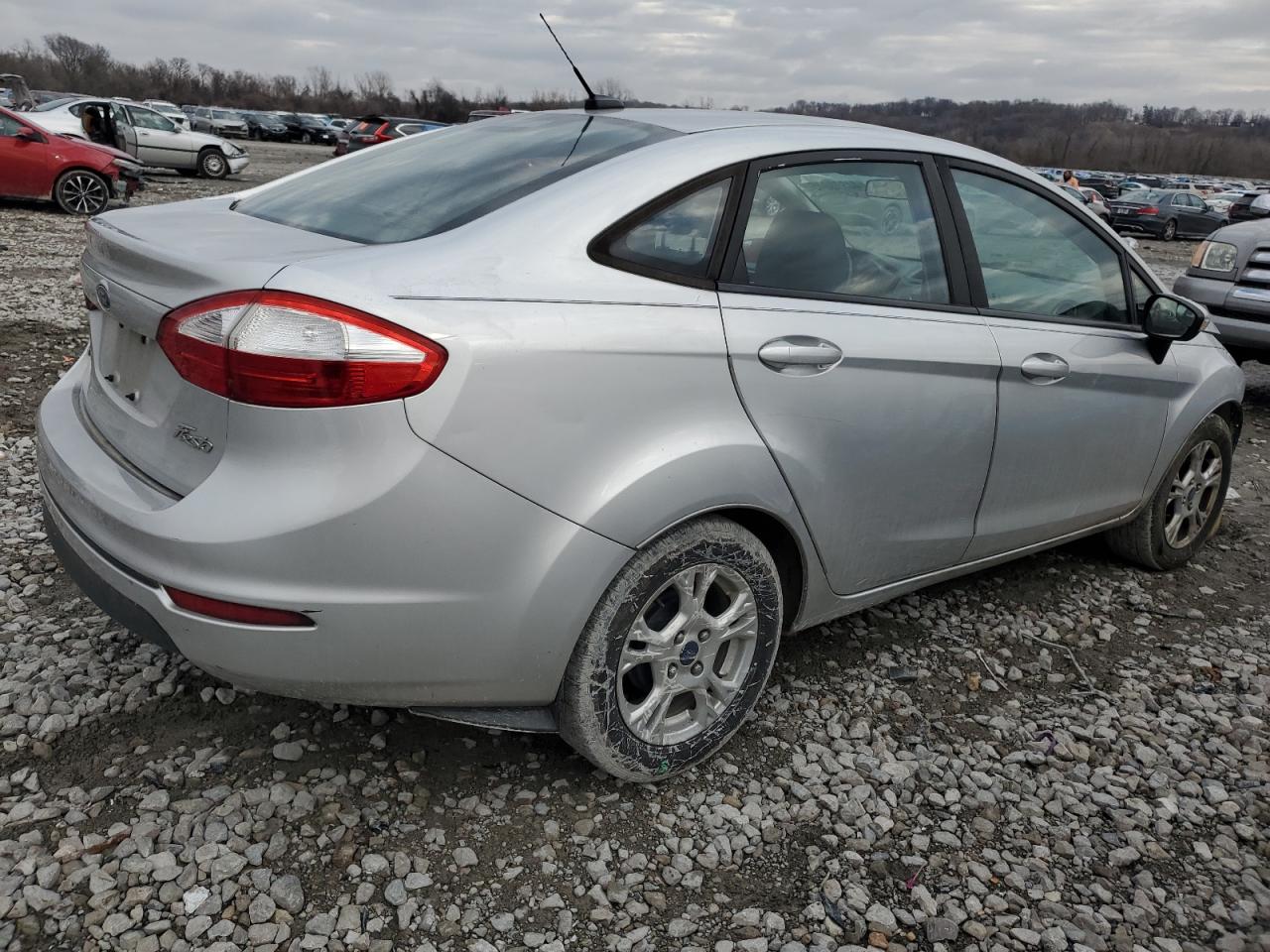2015 Ford Fiesta - Image 3