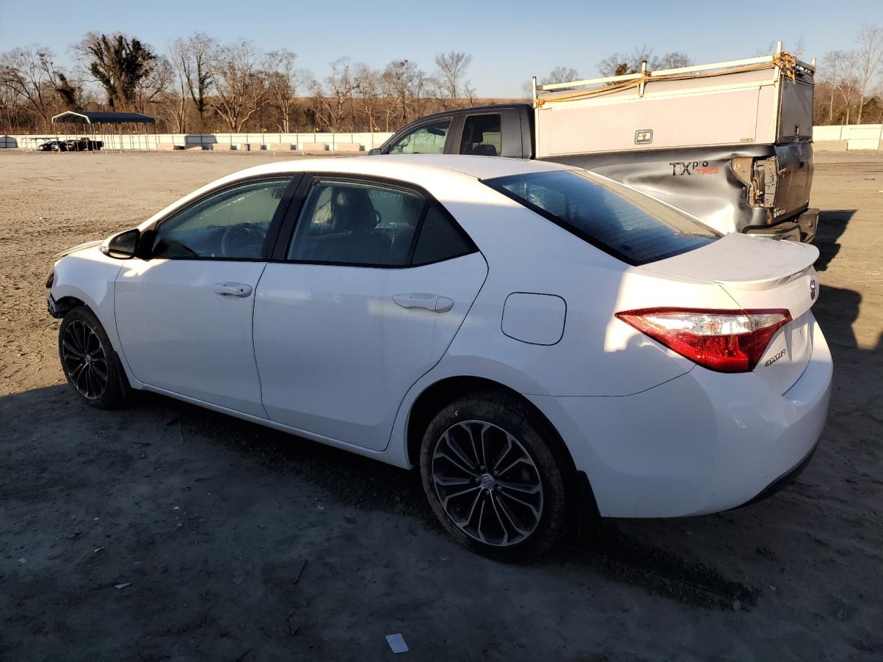 2015 Toyota Corolla - Image 2