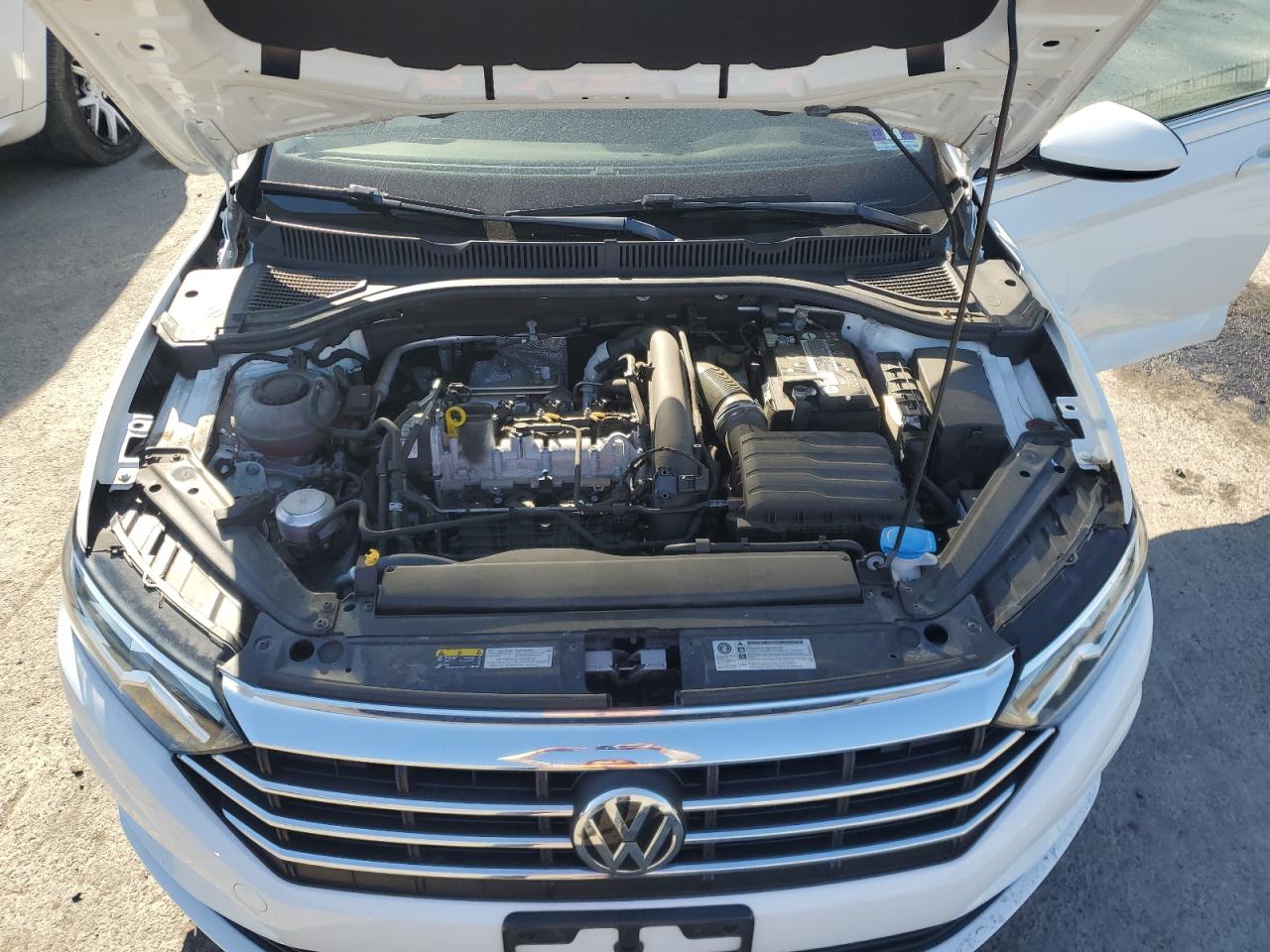 2019 Volkswagen Jetta - Image 12