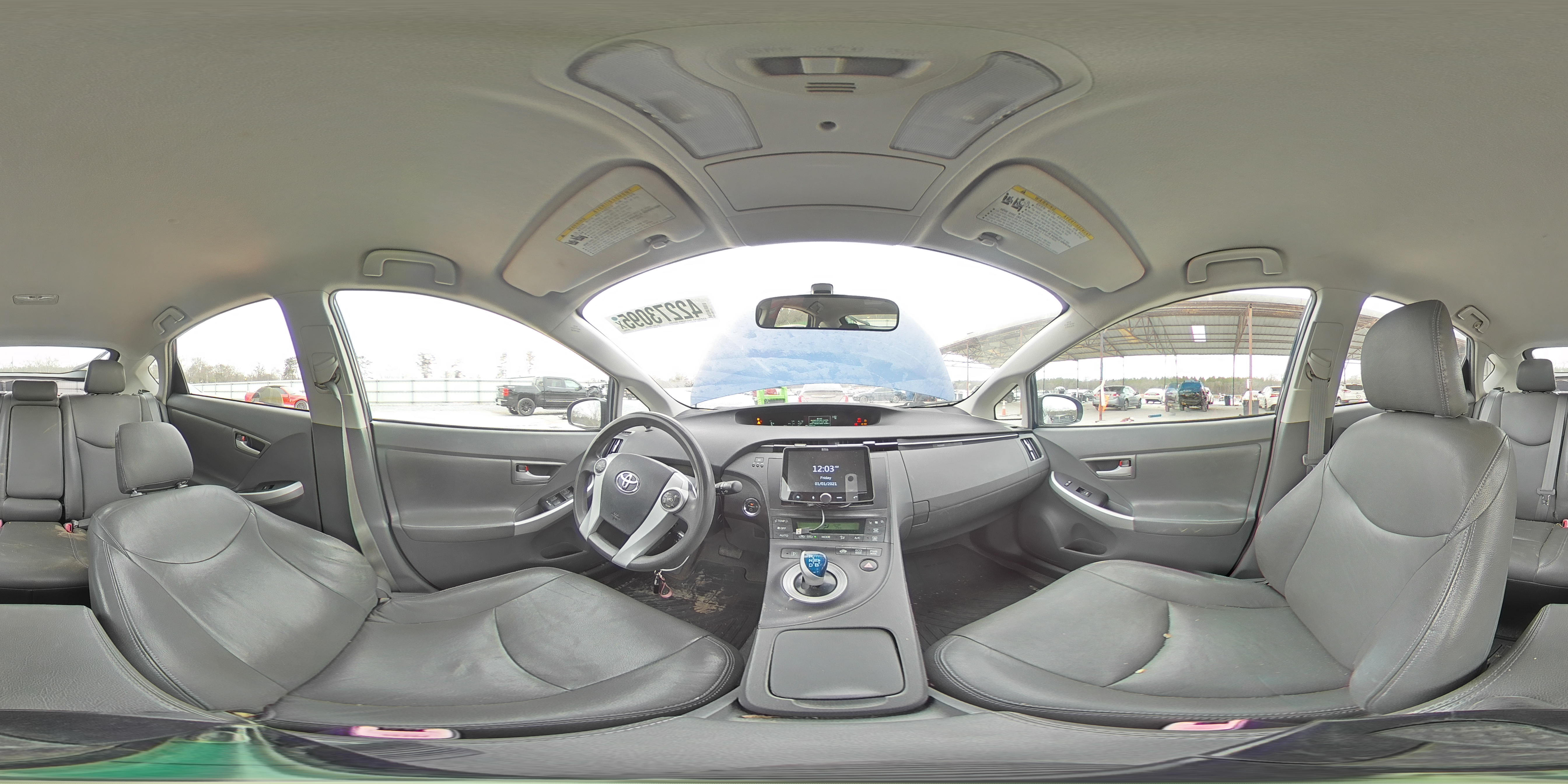 2010 Toyota Prius - Image 13