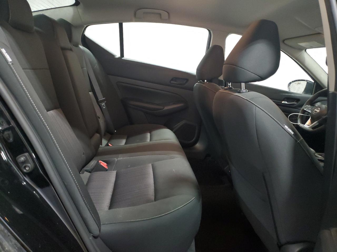 2024 Nissan Altima - Image 10