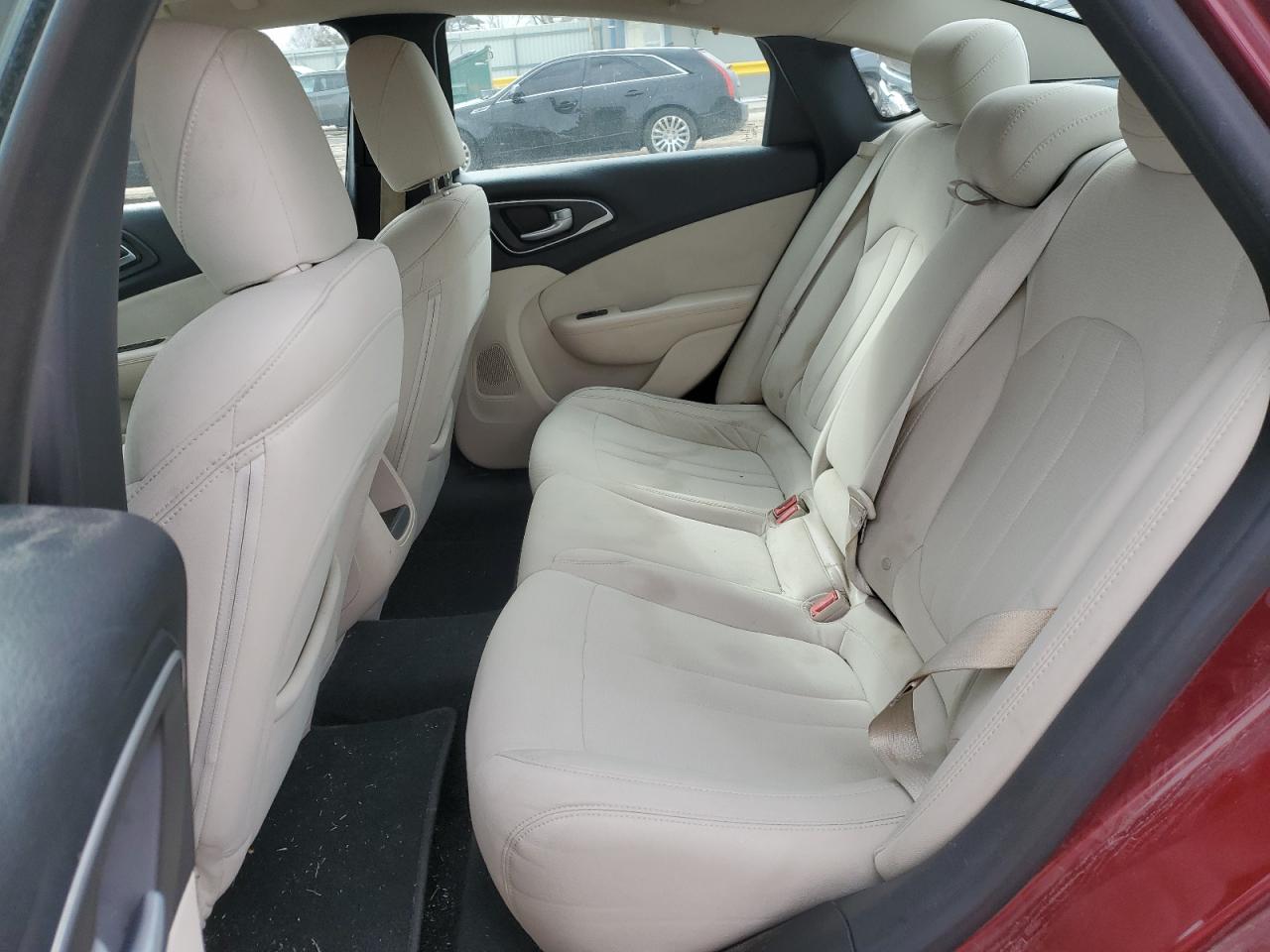 2015 Chrysler 200 - Image 10