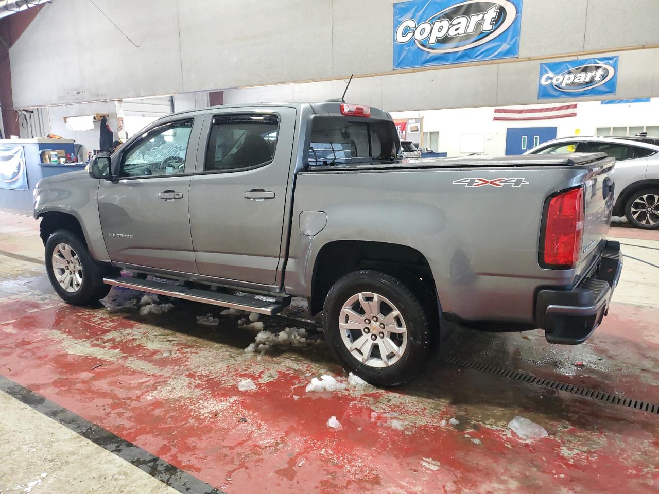 2022 Chevrolet Colorado - Image 2