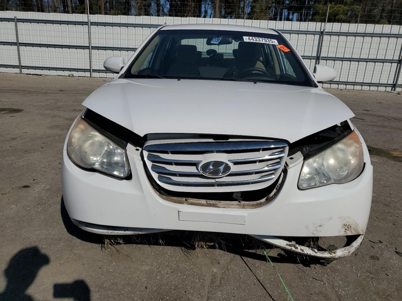 2010 Hyundai Elantra - Image 5