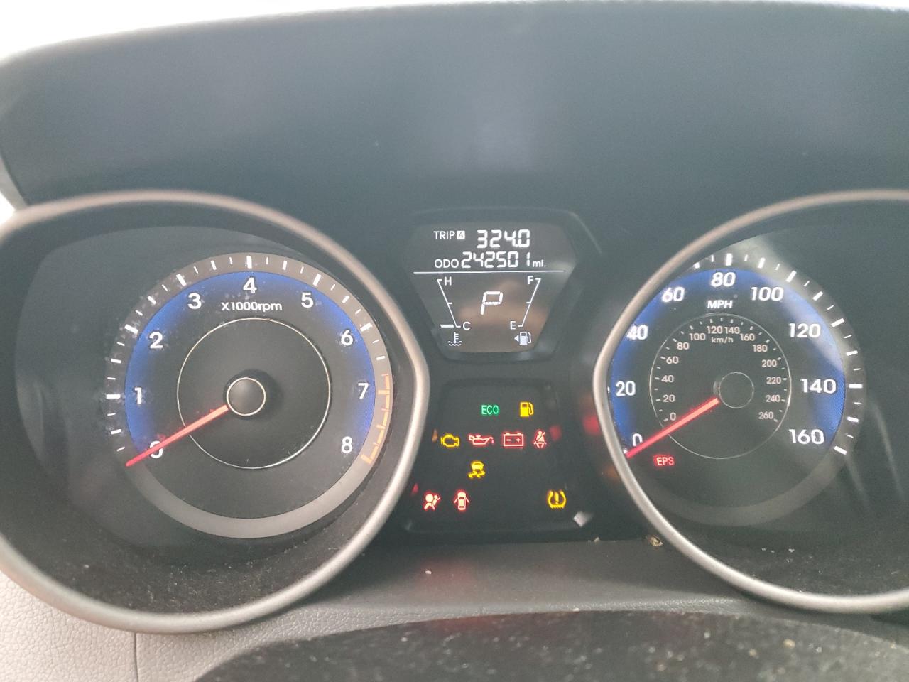 2013 Hyundai Elantra - Image 9