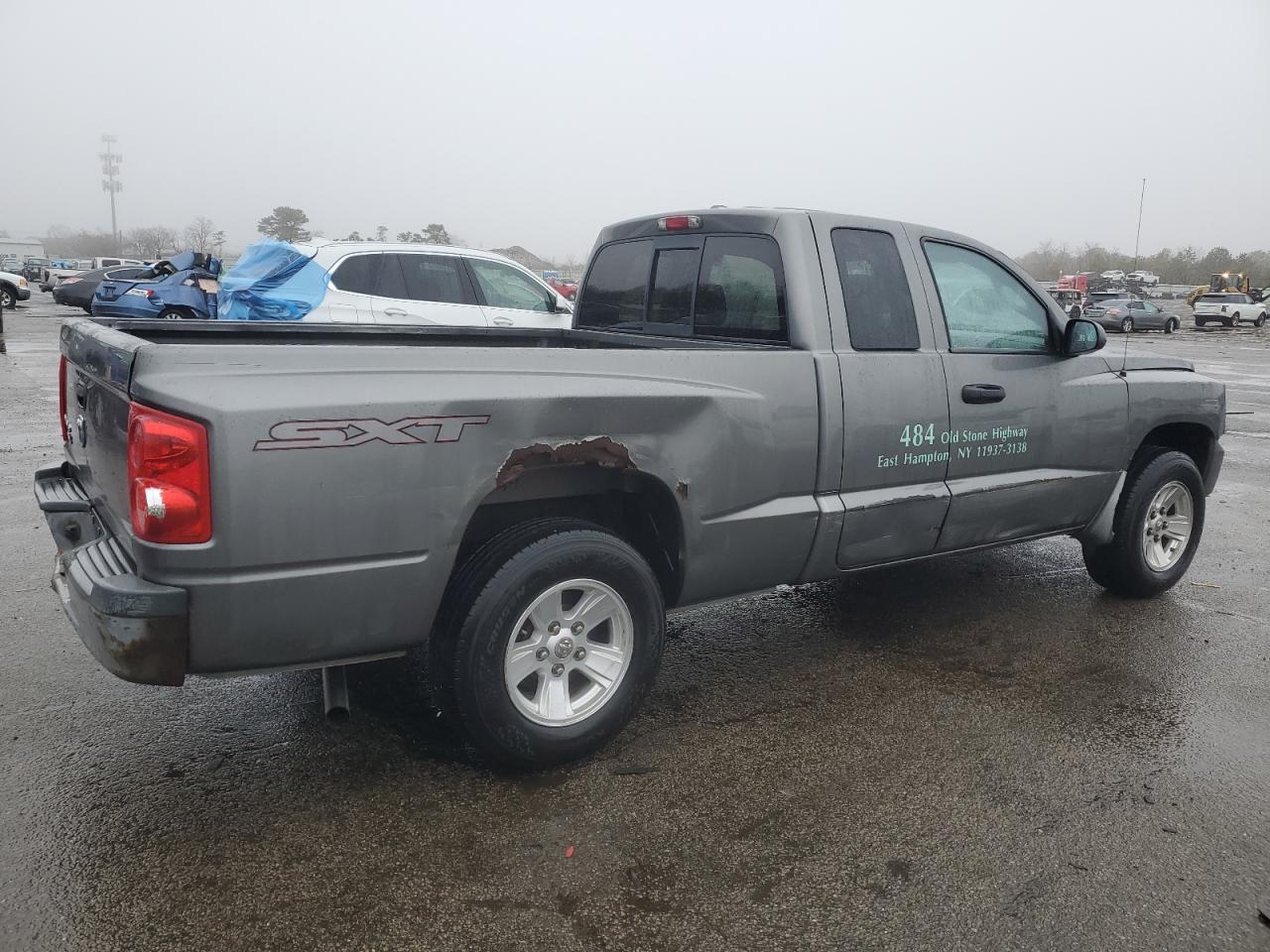 2008 Dodge Dakota - Image 3