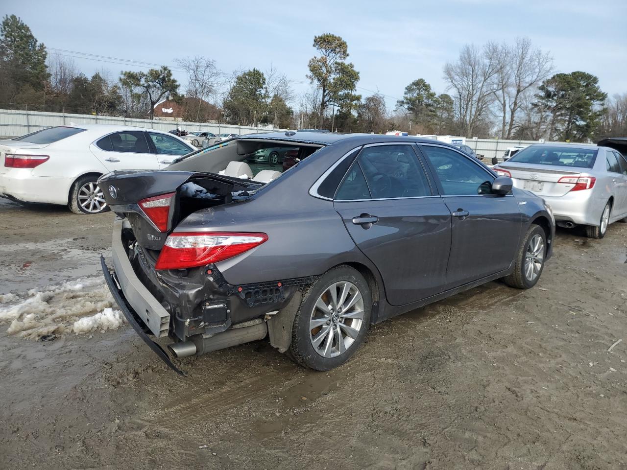 2017 Toyota Camry - Image 3
