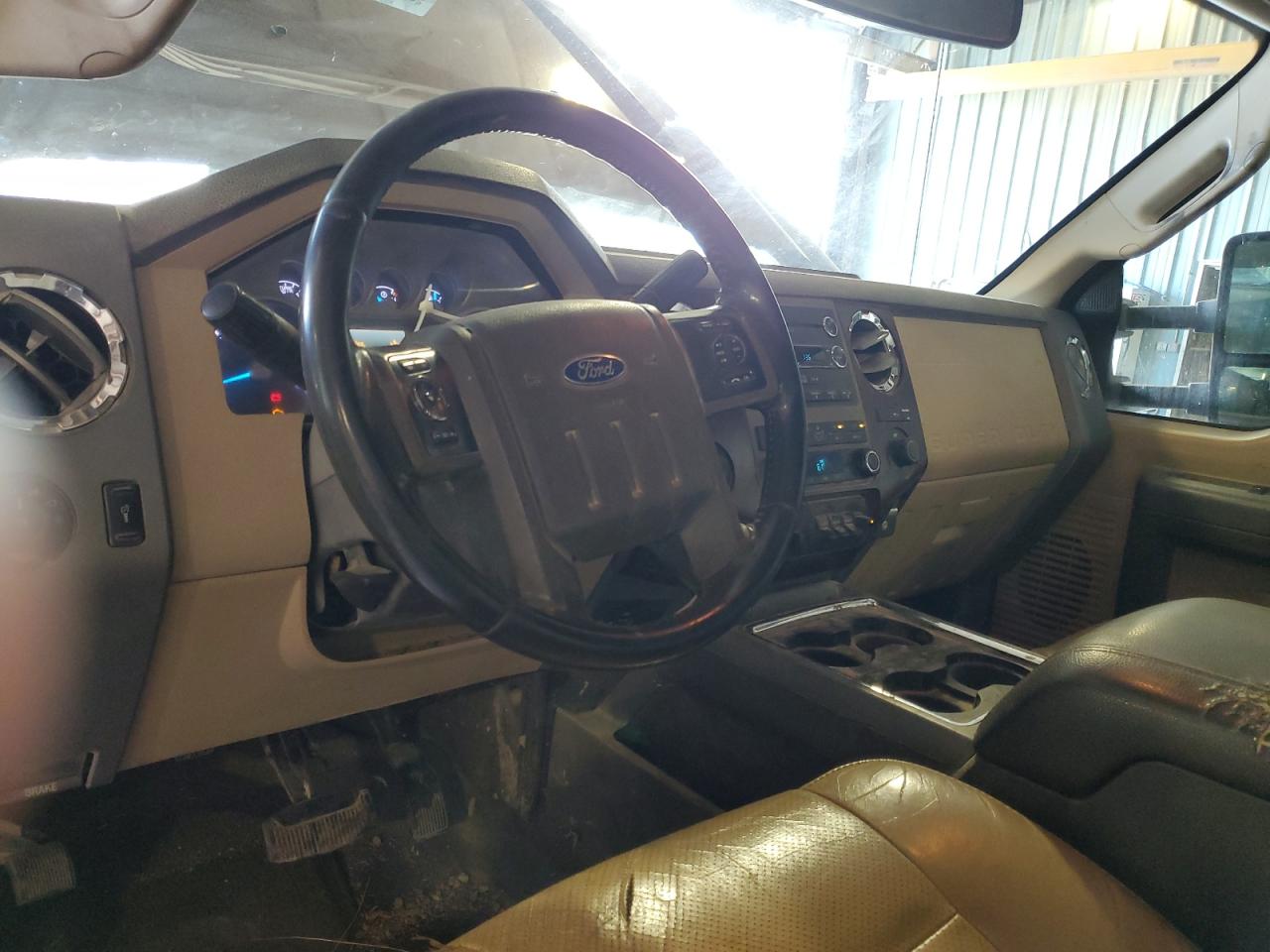 2011 Ford F350 - Image 8