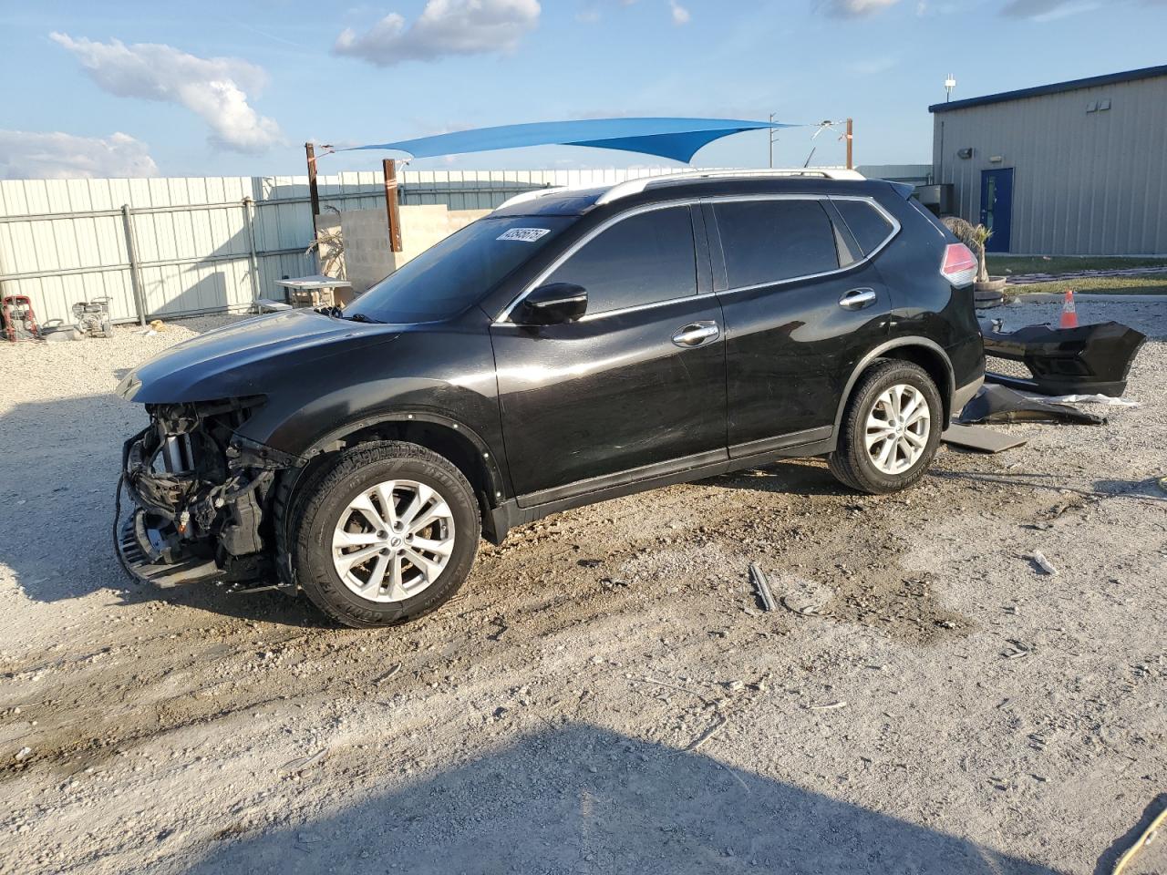 2014 Nissan Rogue - Image 1