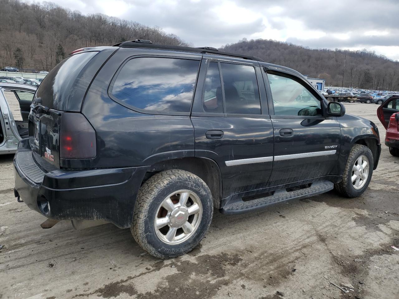 2006 GMC Envoy - Image 3