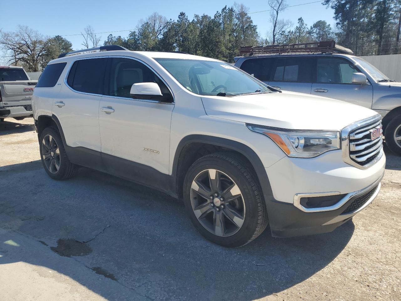 2018 GMC Acadia - Image 4