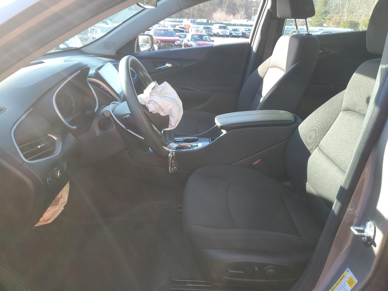 2023 Chevrolet Malibu - Image 7