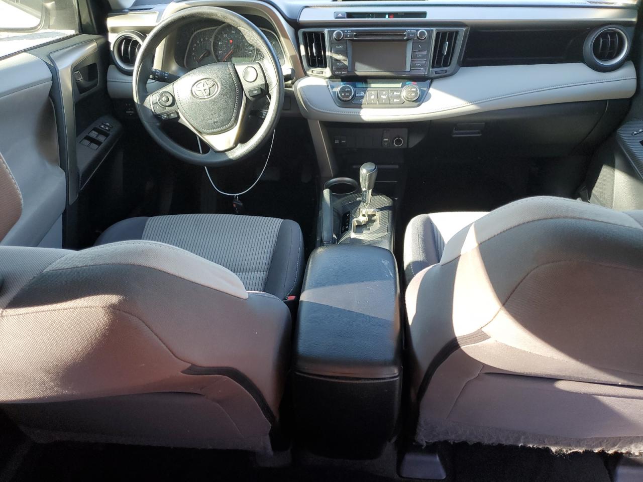 2013 Toyota RAV 4 - Image 8