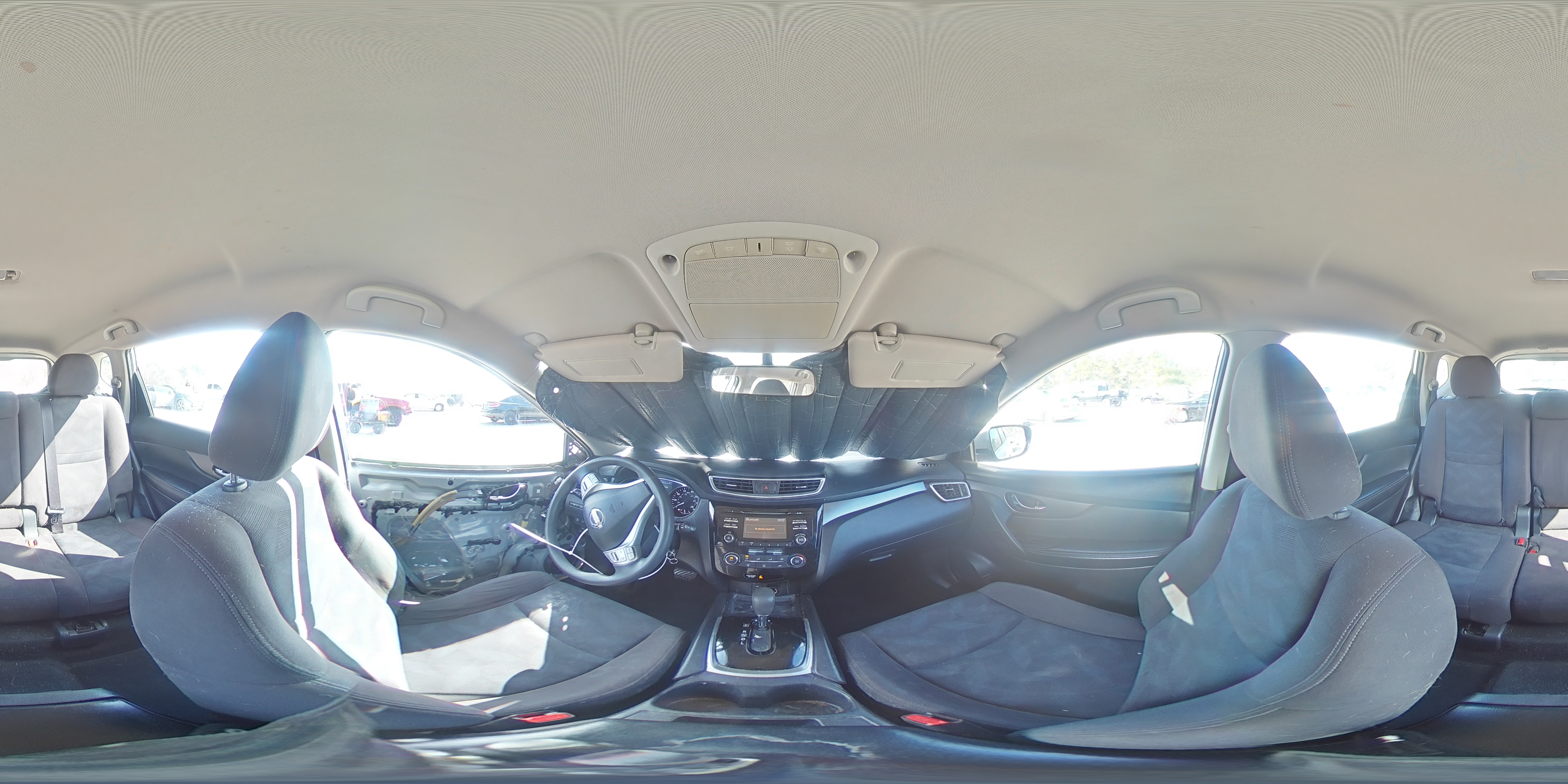 2015 Nissan Rogue - Image 16