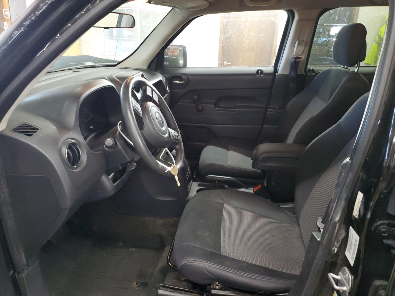 2014 Jeep Liberty (Patriot) - Image 7