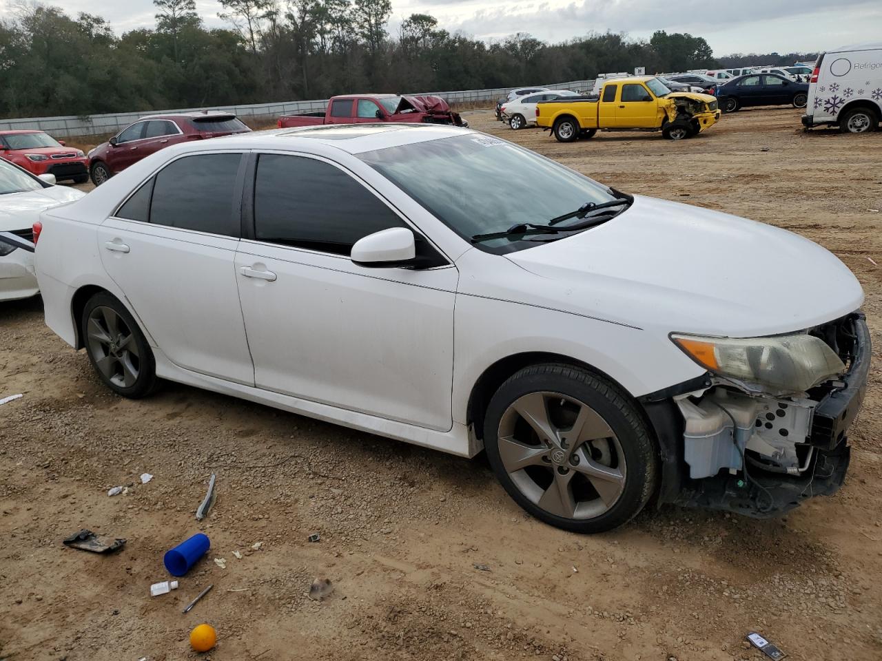 2014 Toyota Camry - Image 4