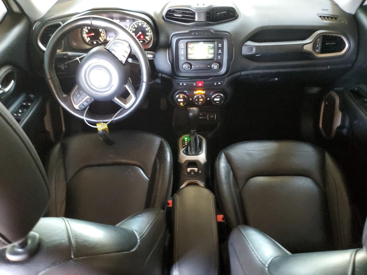 2017 Jeep Renegade - Image 8