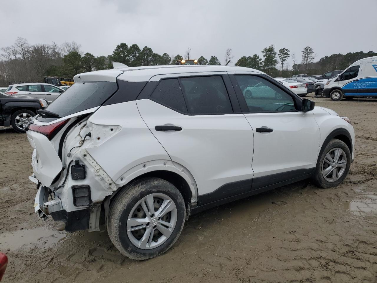 2022 Nissan Kicks - Image 3