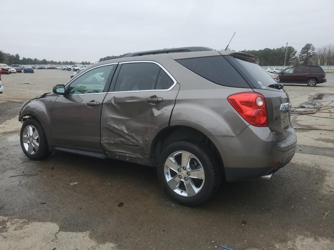 2012 Chevrolet Equinox - Image 2