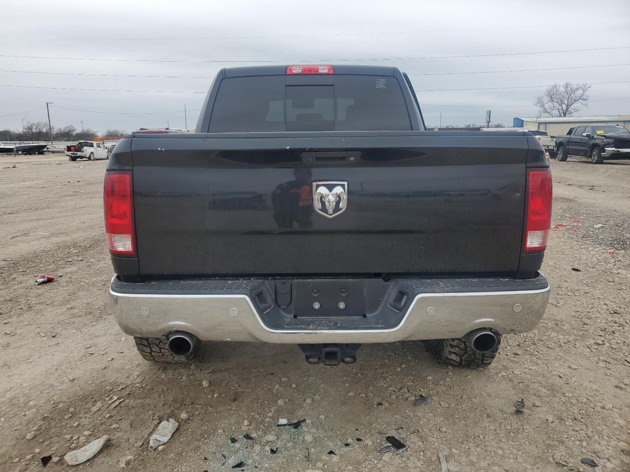 2016 RAM 1500 - Image 6